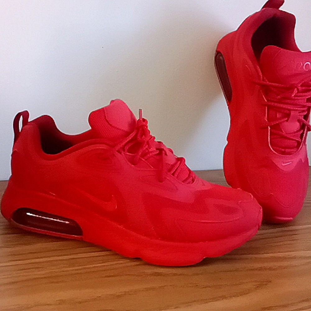 Nike Air Max 200 University Red